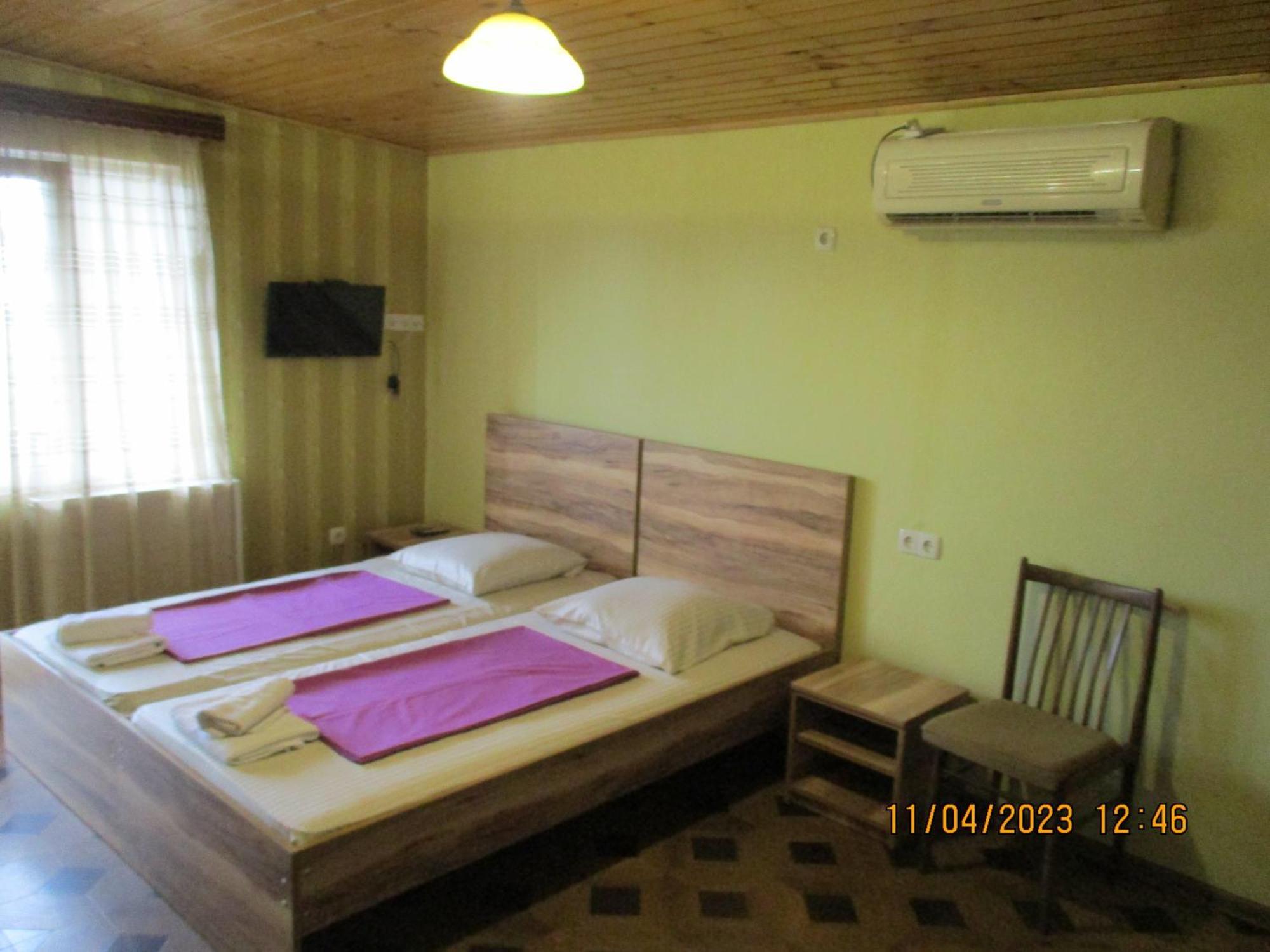 Guest House Nino Makhinjauri Zimmer foto