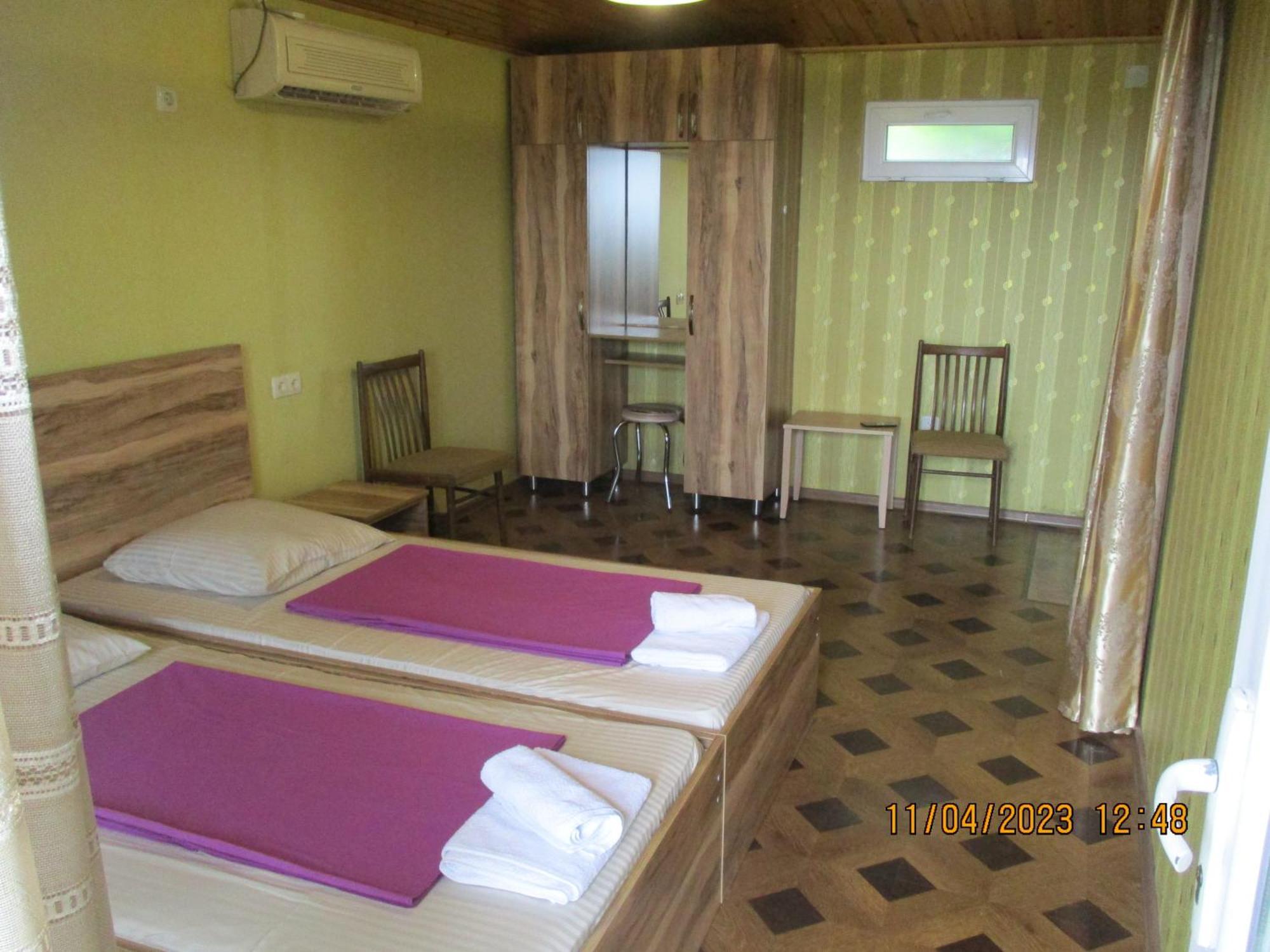 Guest House Nino Makhinjauri Zimmer foto