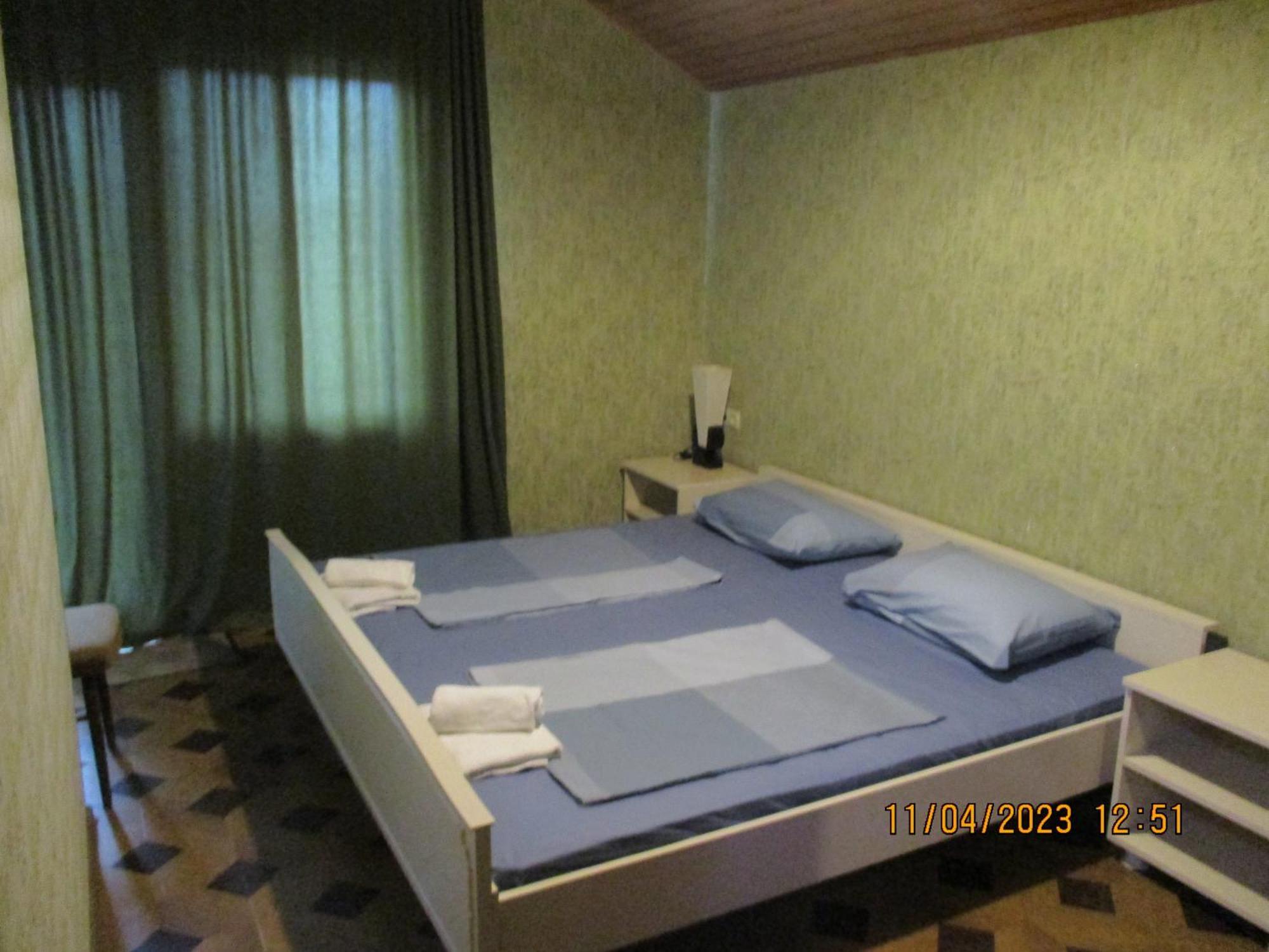 Guest House Nino Makhinjauri Zimmer foto